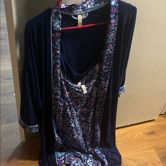Other - Floral Navy Women's Robe and Nightgown Set